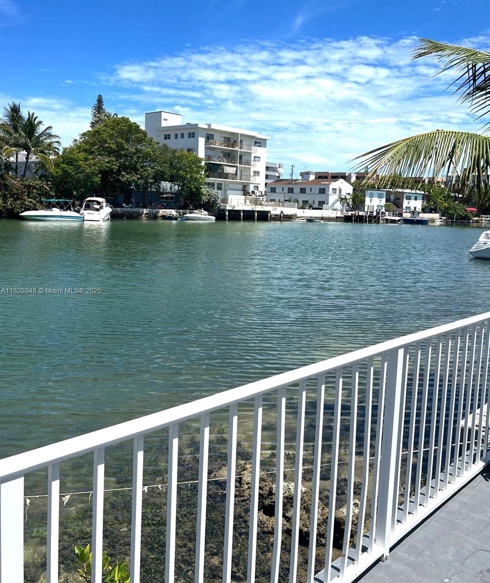 Rental Property at 8271 Crespi Blvd 2, Miami Beach, Miami-Dade County, Florida - Bedrooms: 1 
Bathrooms: 1  - $1,700 MO.