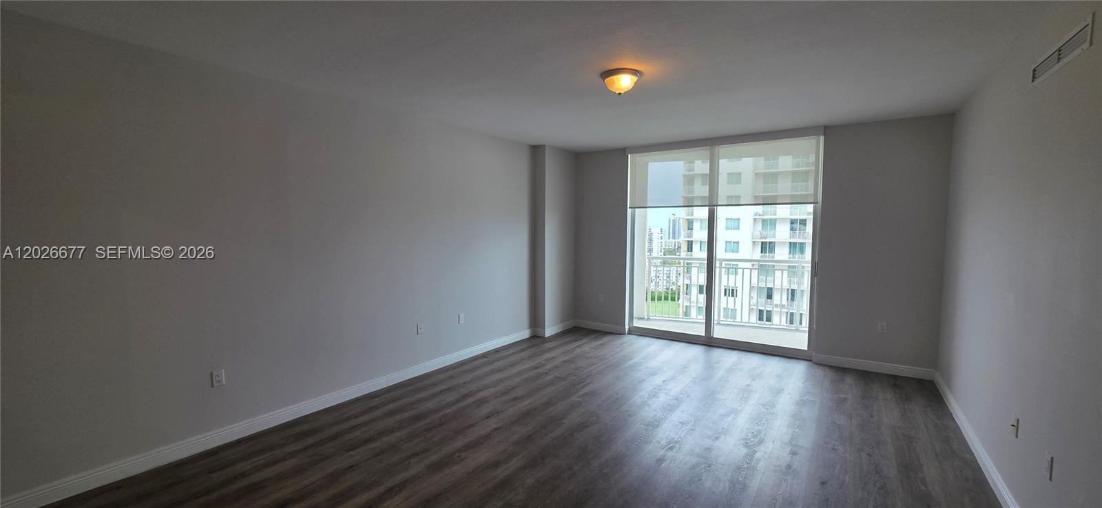 DUO CONDOMINIUM WEST - Residential