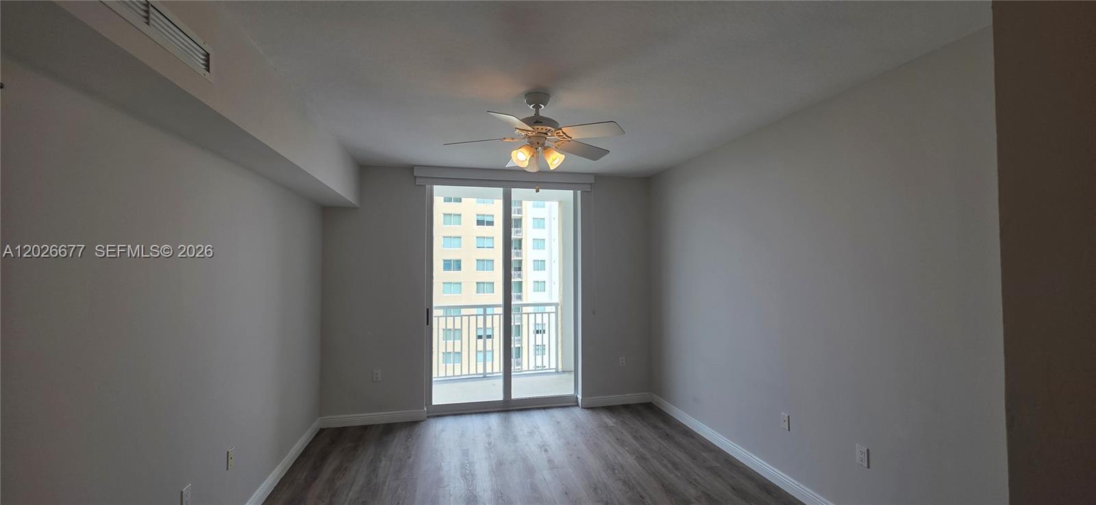 DUO CONDOMINIUM WEST - Residential