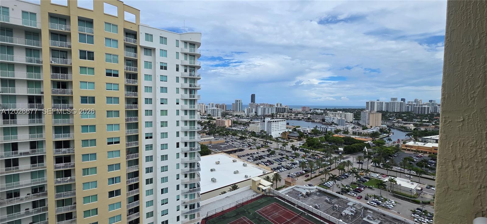 DUO CONDOMINIUM WEST - Residential