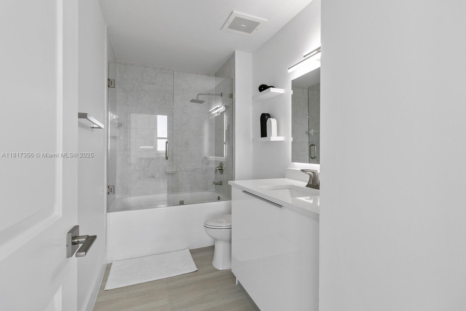 THE LOFT DOWNTOWN II COND - Residential