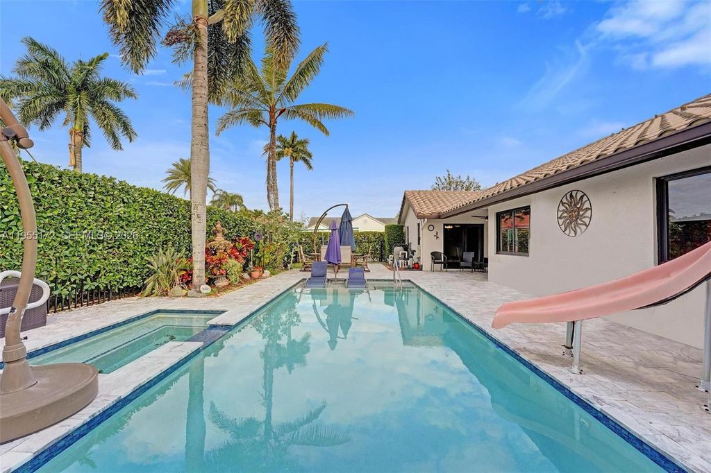 Photo of 3187 Beechberry Cir, Davie, FL 33328 (MLS # A11955172)