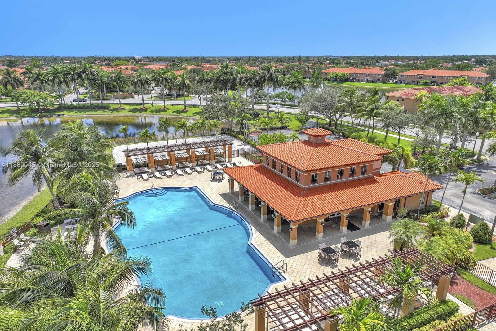 EGRET LAKE ESTATES - Residential