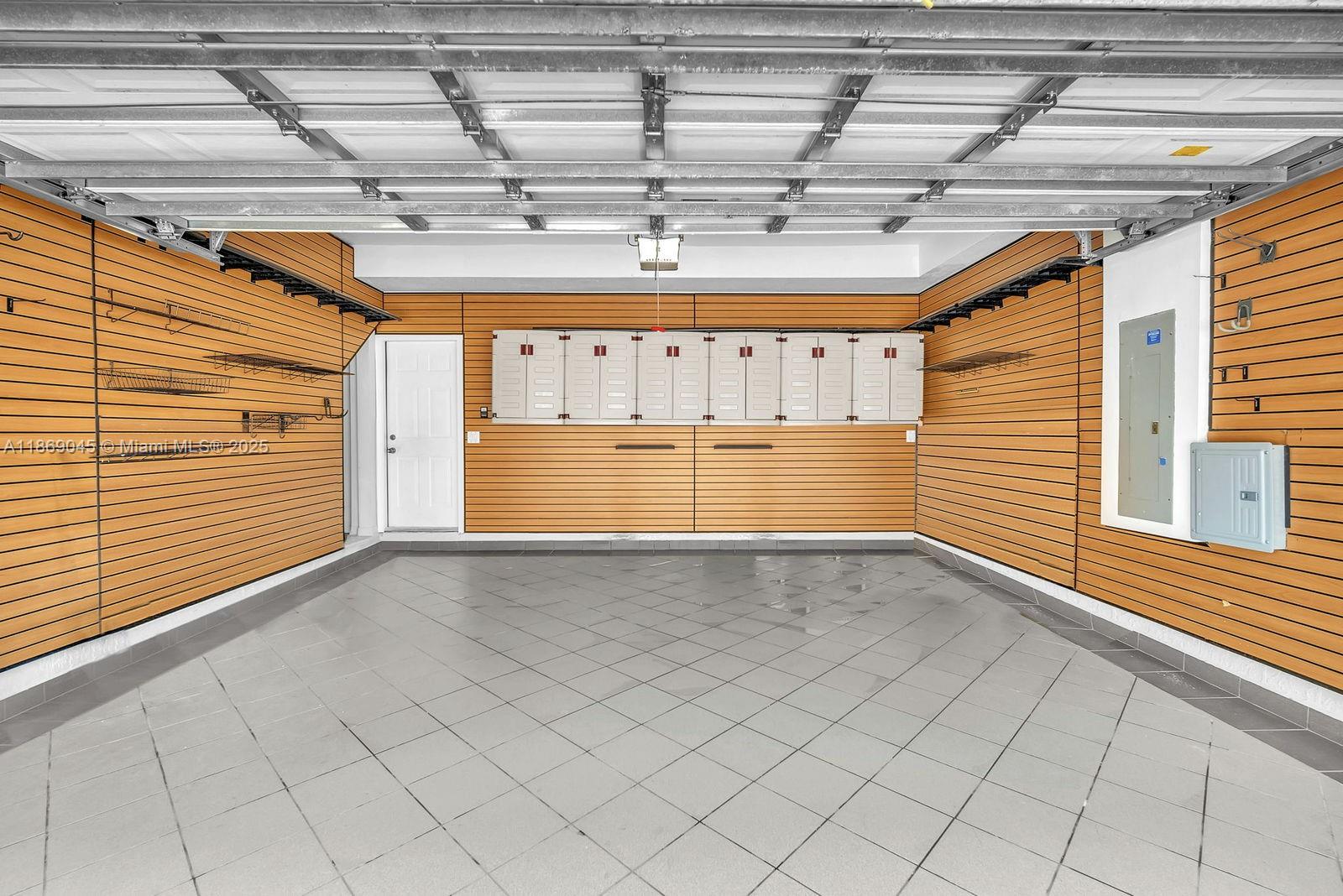 EGRET LAKE ESTATES - Residential