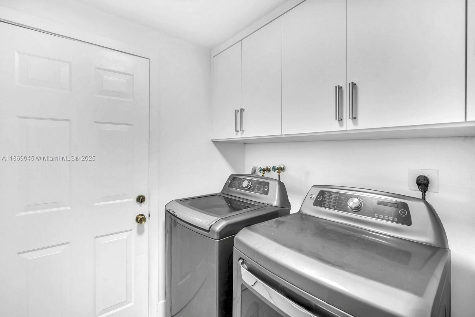 EGRET LAKE ESTATES - Residential