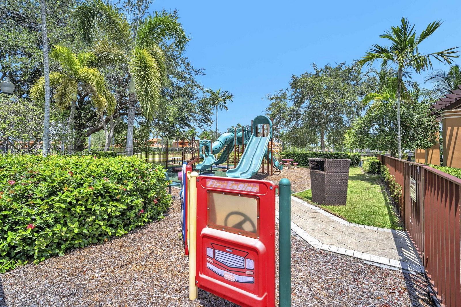 EGRET LAKE ESTATES - Residential