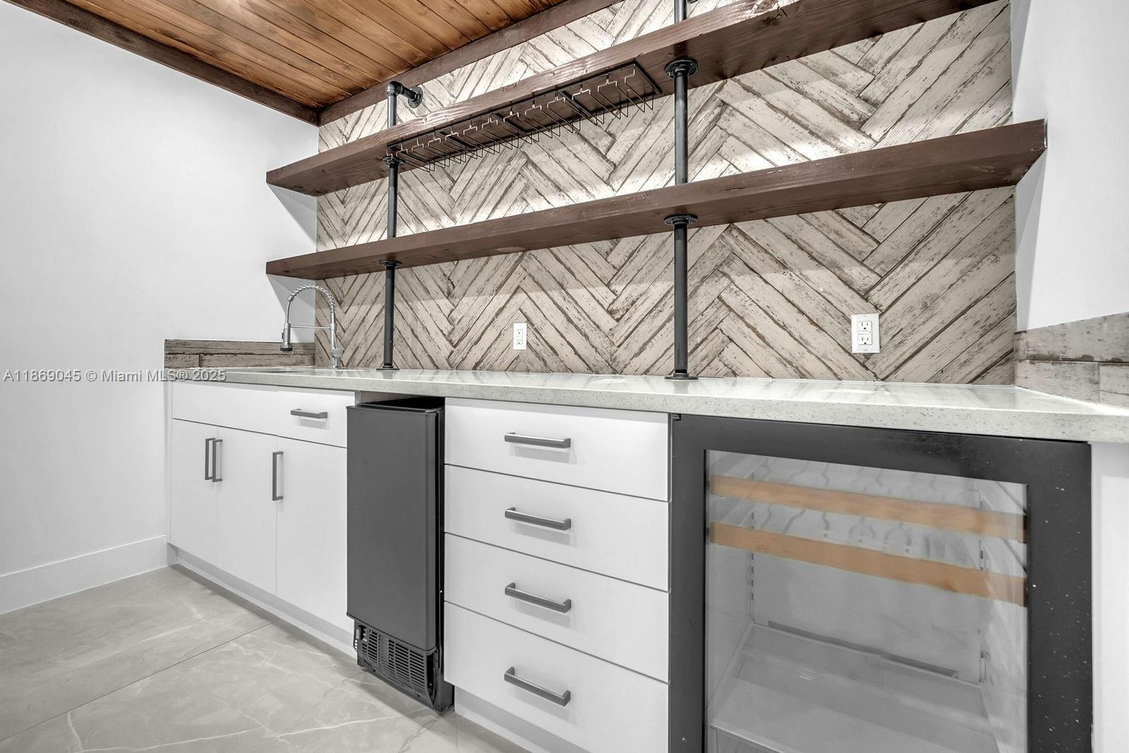 EGRET LAKE ESTATES - Residential