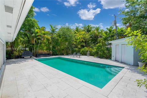 Tiny photo for 170 NW 105th St, Miami Shores, FL 33150 (MLS # A12005688)