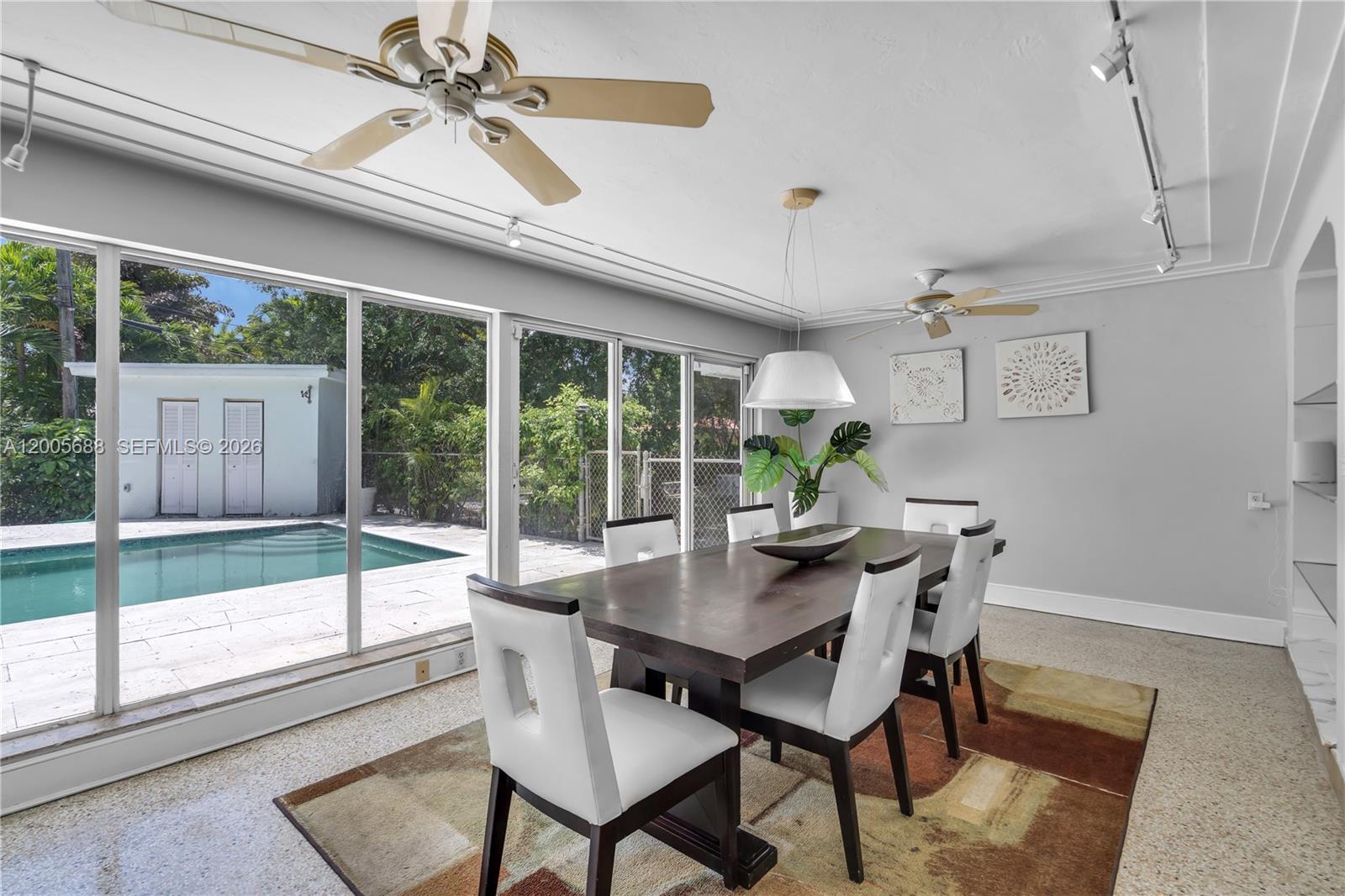 MIAMI SHORES SEC 5 - Residential