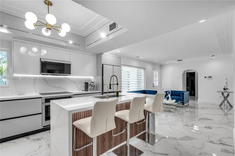 Tiny photo for 170 NW 105th St, Miami Shores, FL 33150 (MLS # A12005688)