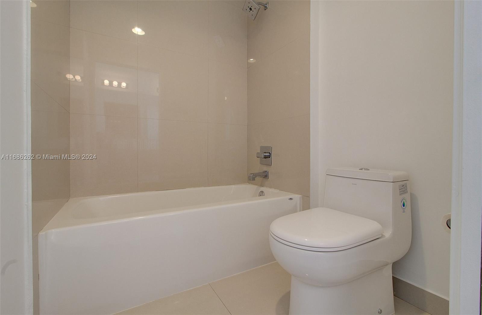 BAY HOUSE MIAMI CONDO - Residential Lease