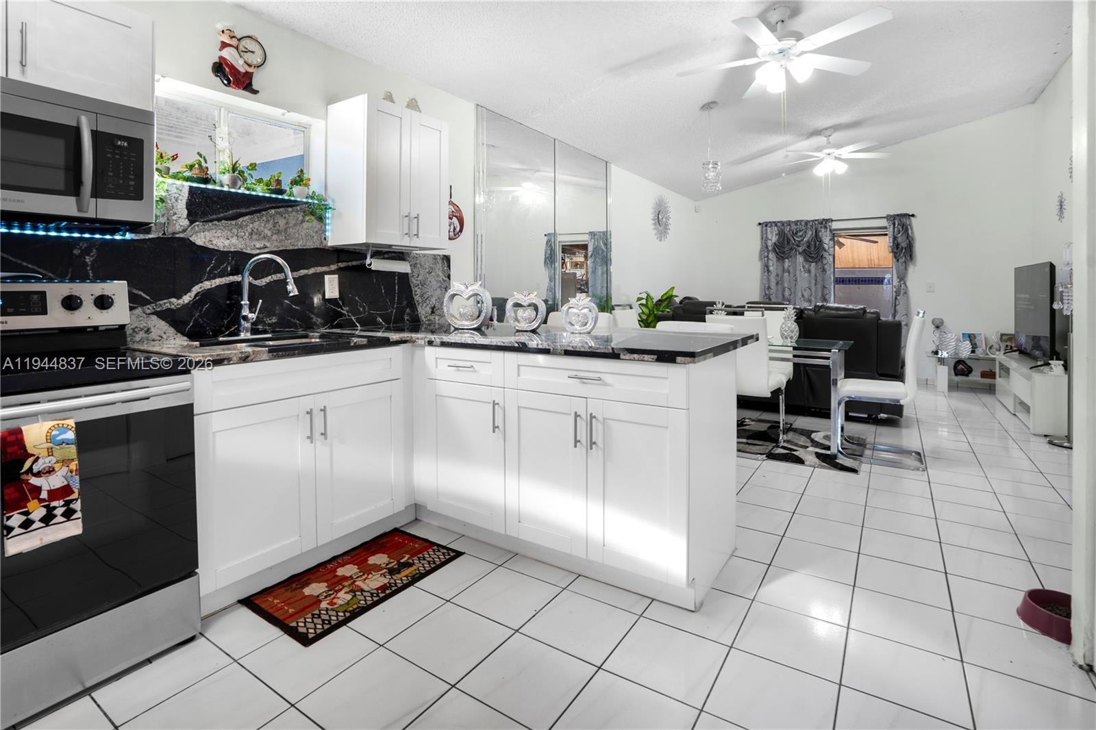 POL0MO HOMES SEC 2 - Residential