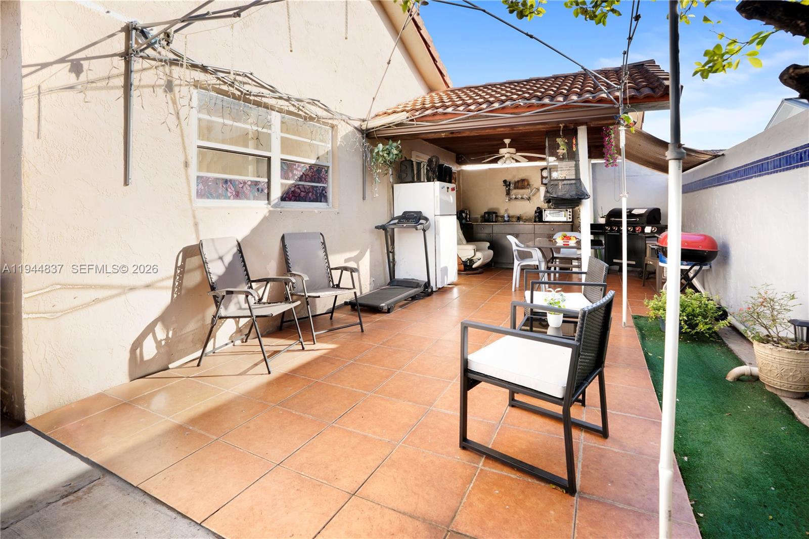 POL0MO HOMES SEC 2 - Residential