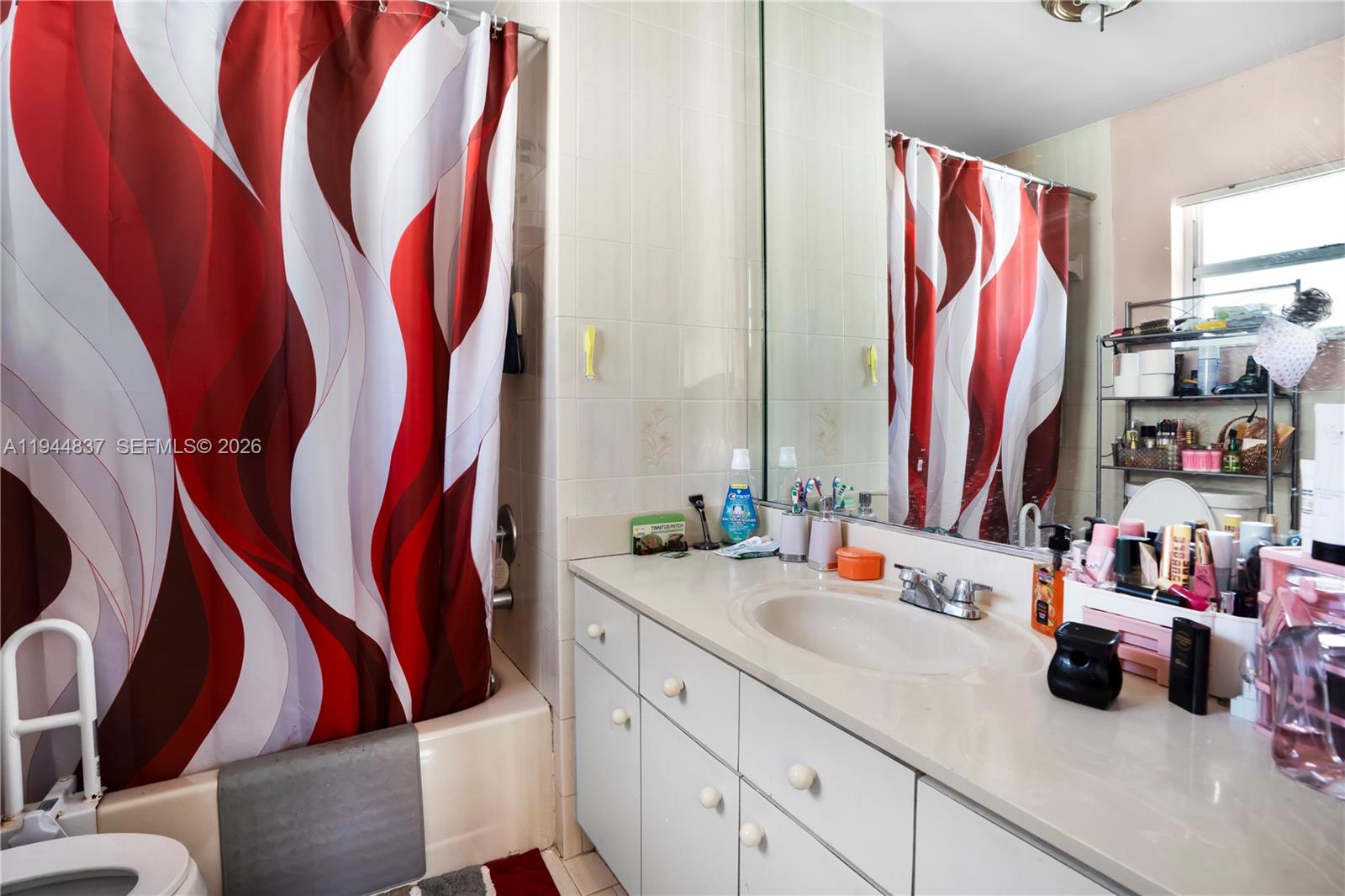 POL0MO HOMES SEC 2 - Residential