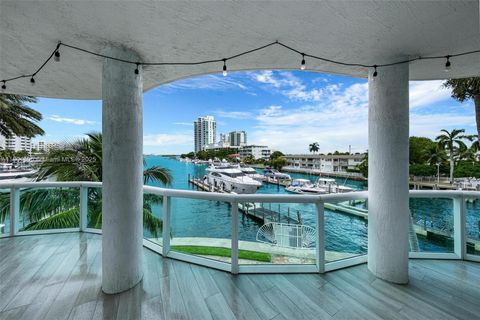 7918 Harbor Island Dr 207 North Bay Village FL 33141