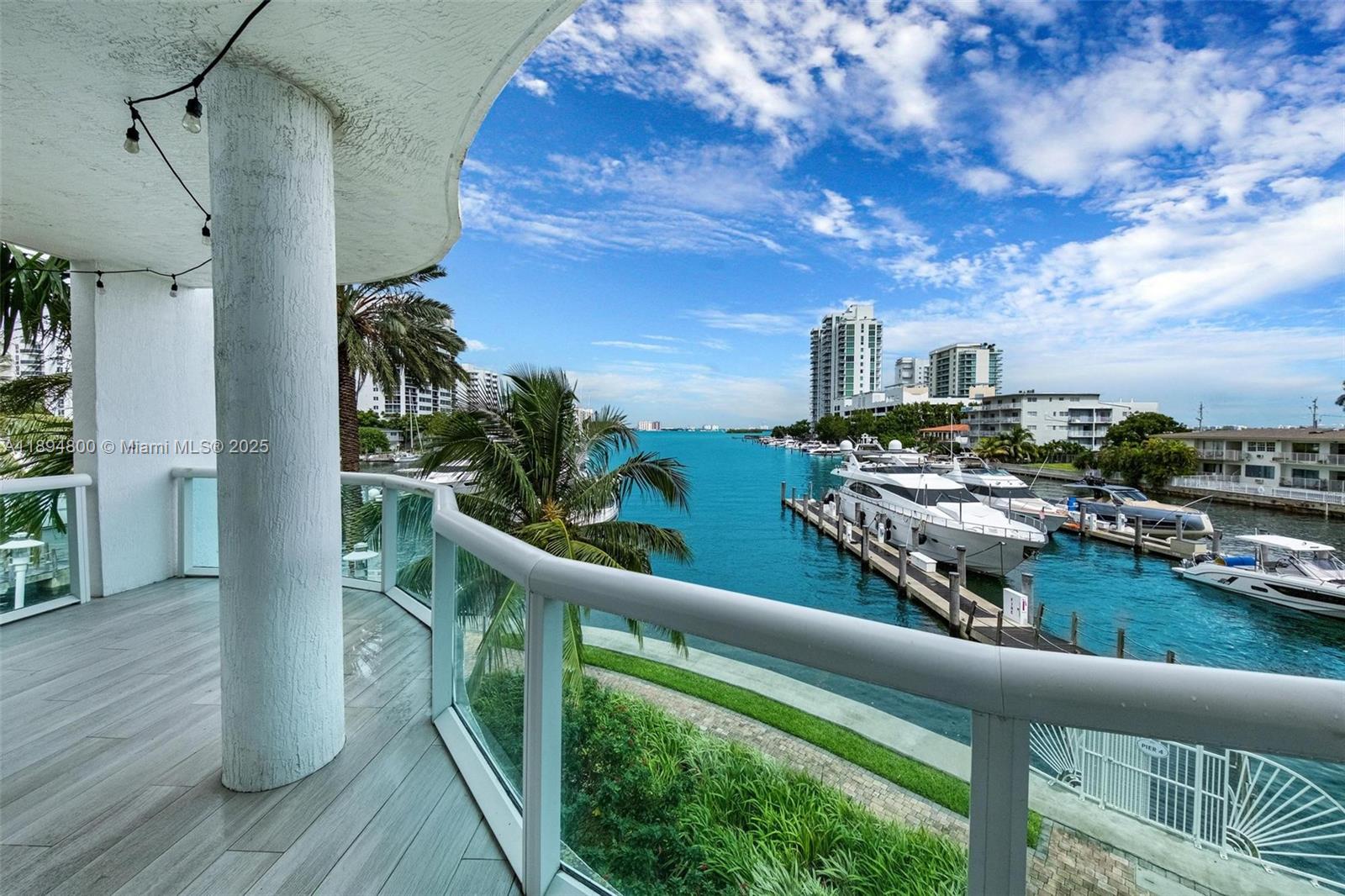 View photos, virtual tours, details... 7918 Harbor Island Dr 207
