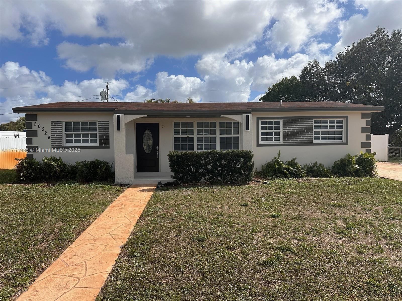 20525 Nw 33rd Ct, Miami Gardens, Broward County, Florida - 4 Bedrooms  
3 Bathrooms - 