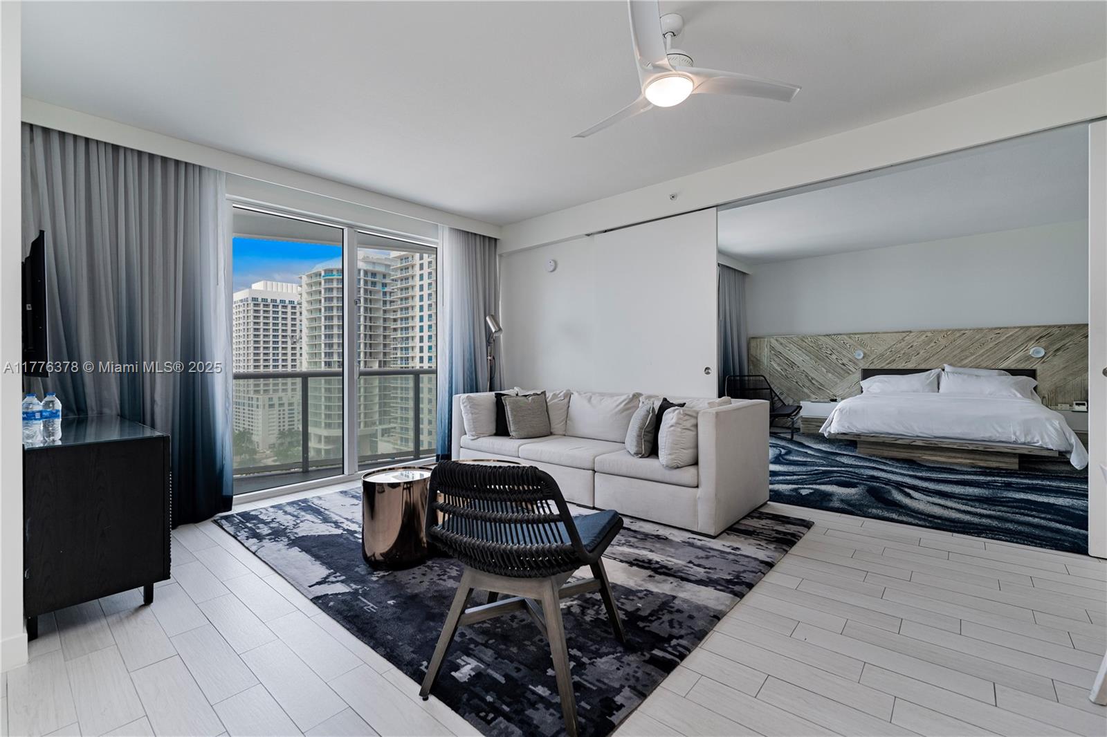 FORT LAUDERDALE RESIDENCE - Residential