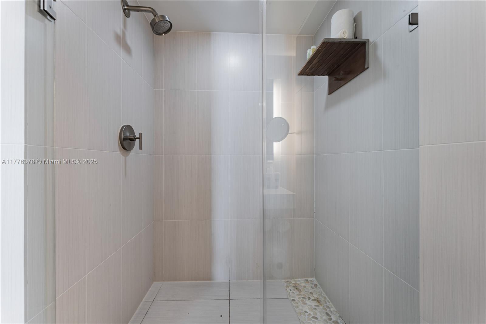 FORT LAUDERDALE RESIDENCE - Residential