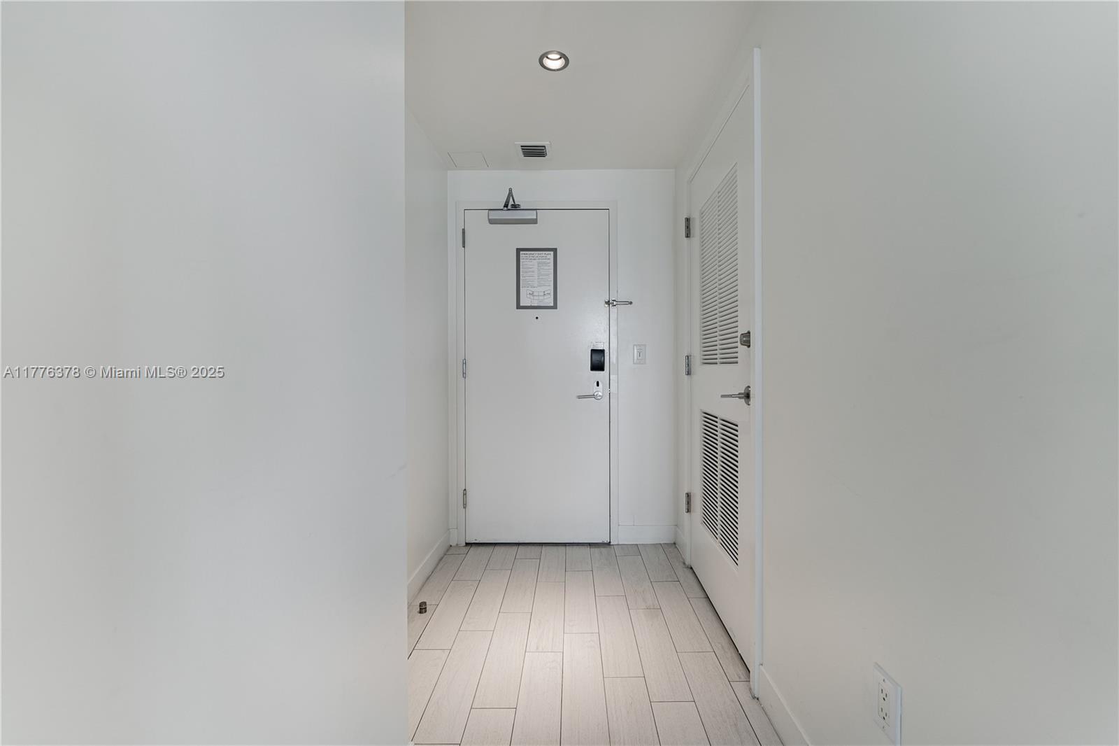 FORT LAUDERDALE RESIDENCE - Residential