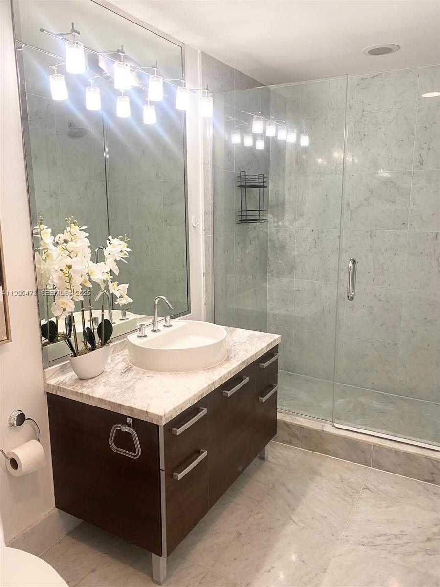 Vizcayne Condo North - Residential