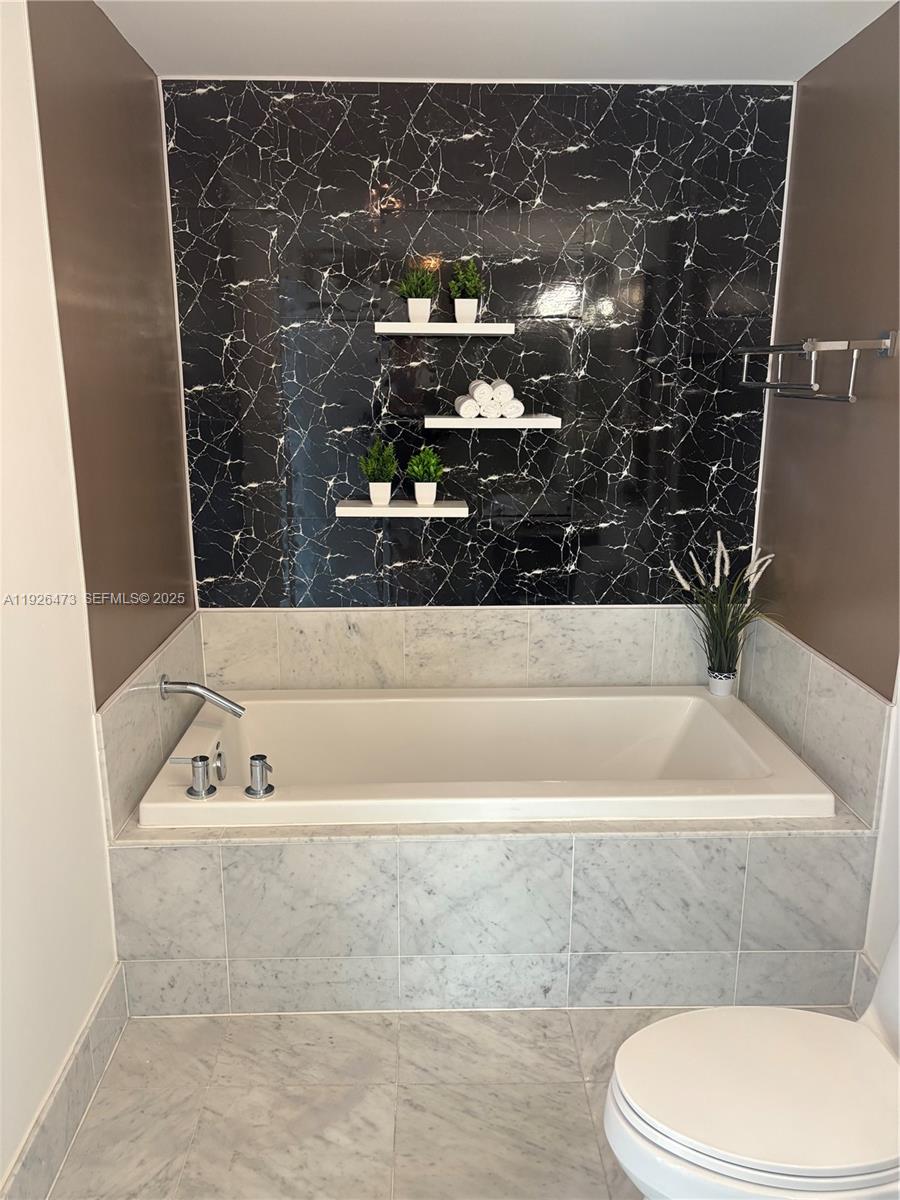 Vizcayne Condo North - Residential