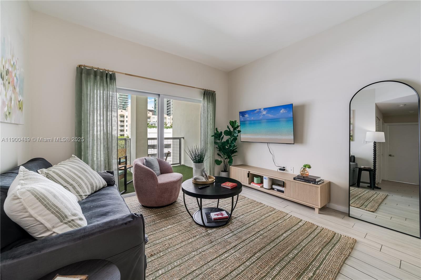 EMILIA CONDO - Residential Lease