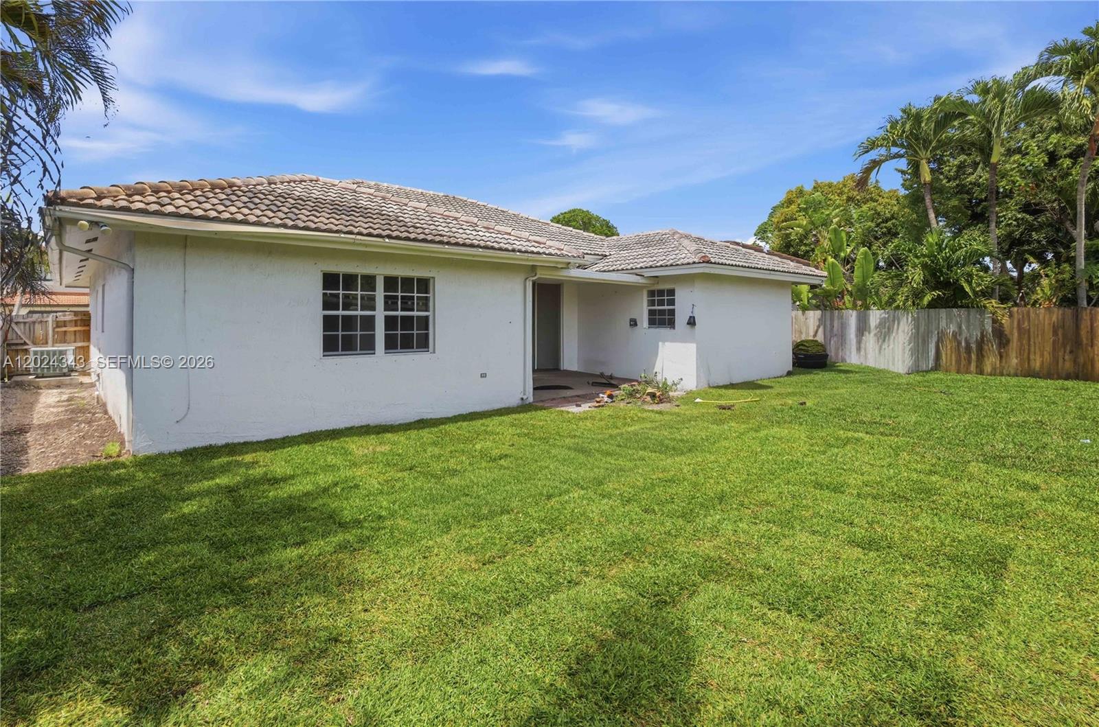 GARDEN HILLS WEST - Residential Lease