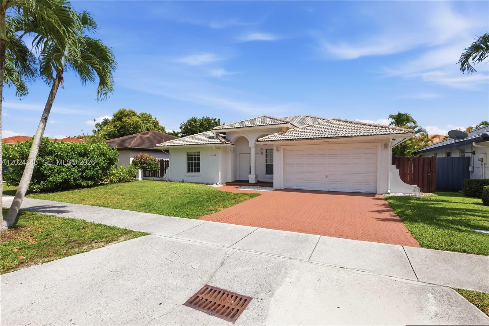 GARDEN HILLS WEST - Residential Lease