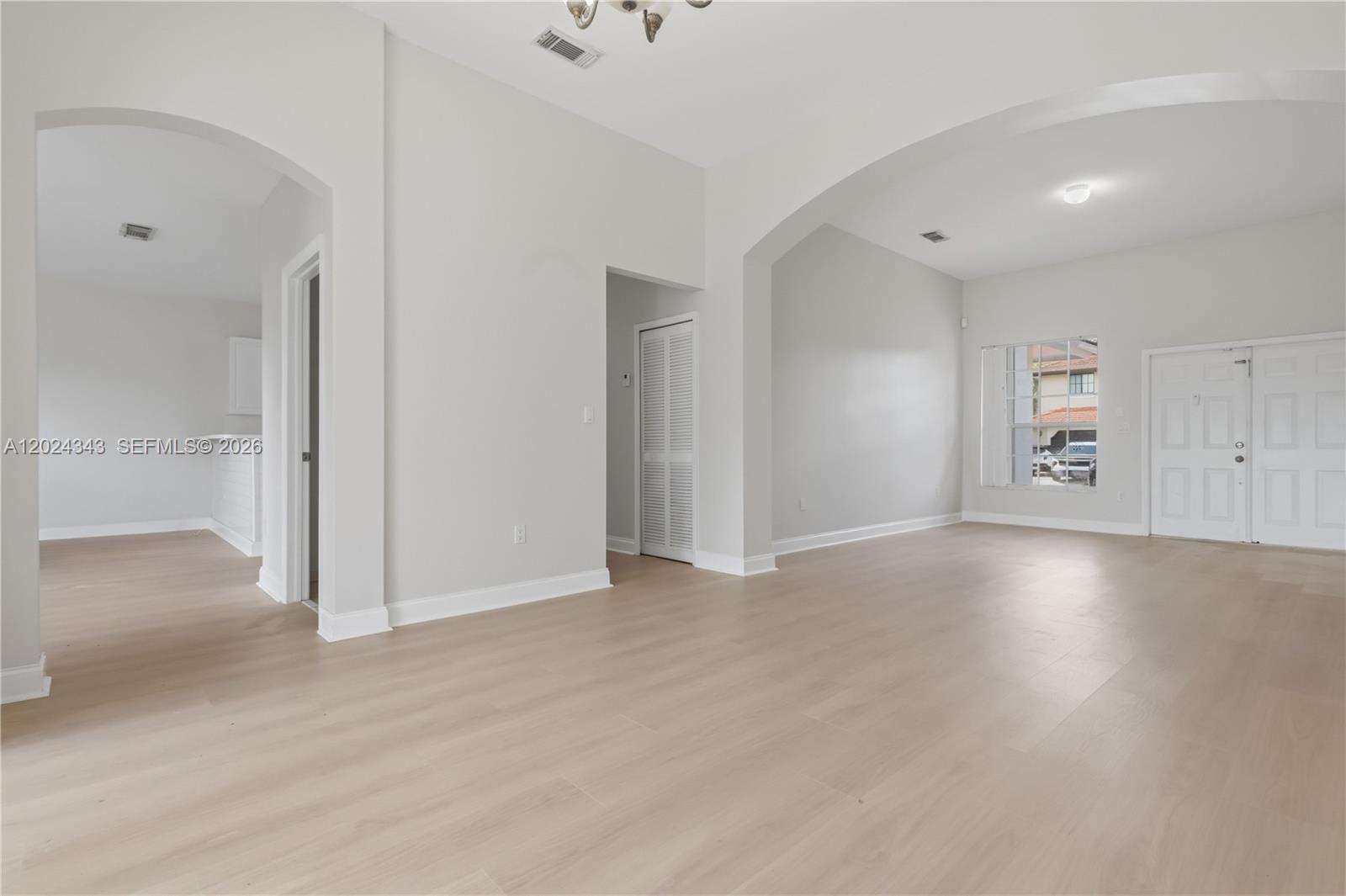GARDEN HILLS WEST - Residential Lease