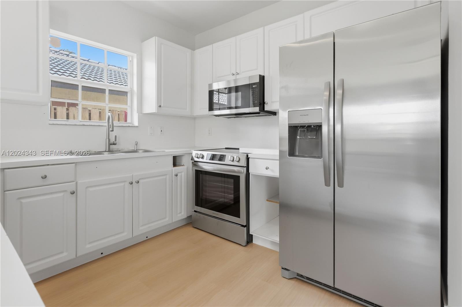 GARDEN HILLS WEST - Residential Lease