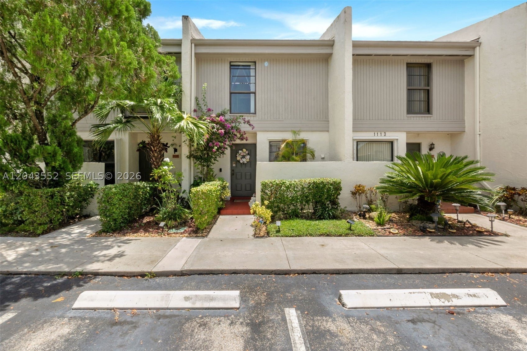 1121 NW 98th Ter