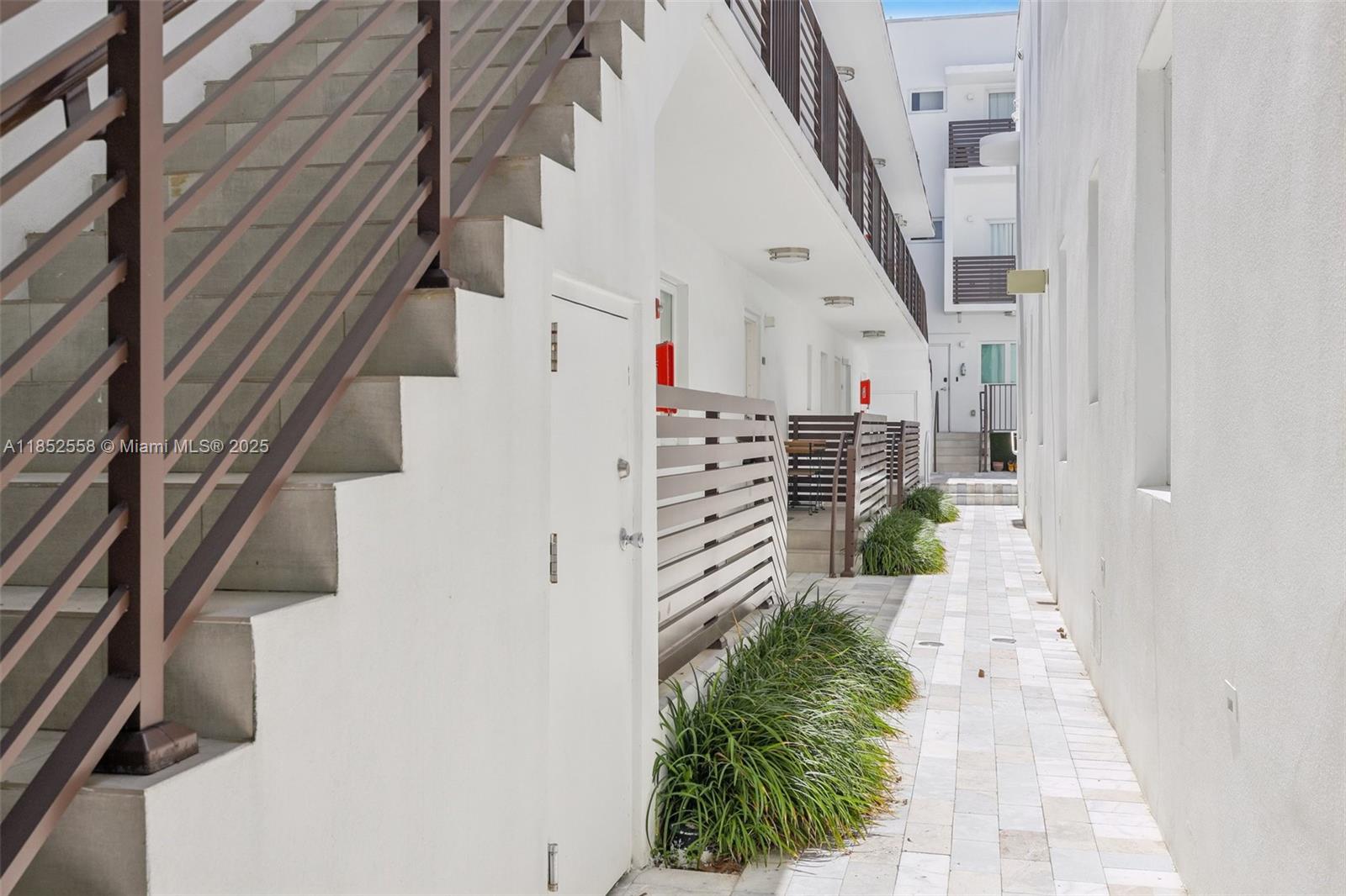 LINCOLN SUB - Residential