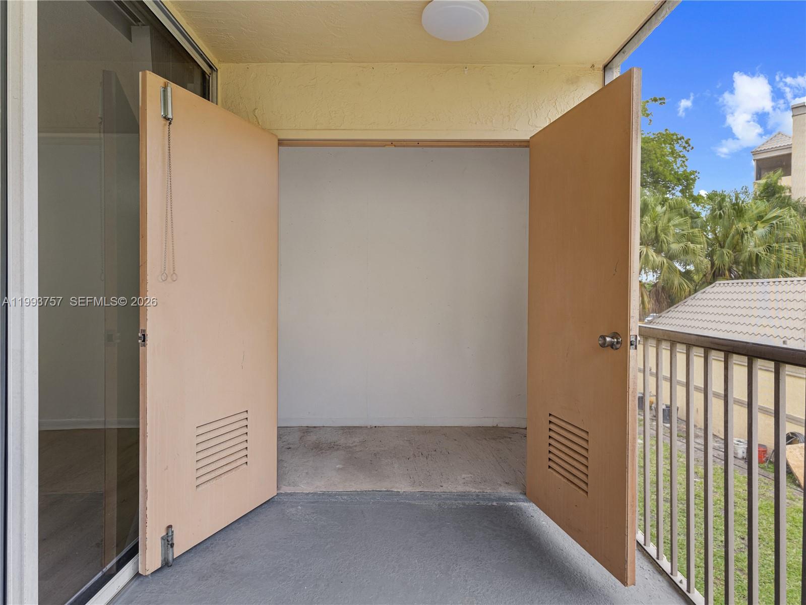 LAS VISTAS AT DORAL CONDO - Residential Lease