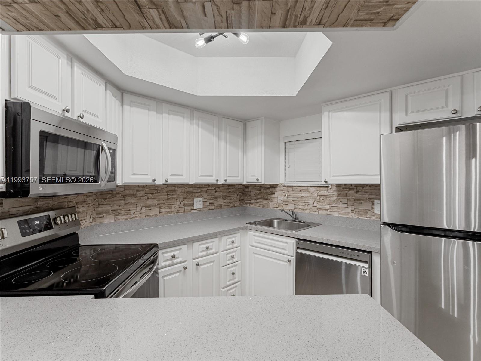 LAS VISTAS AT DORAL CONDO - Residential Lease