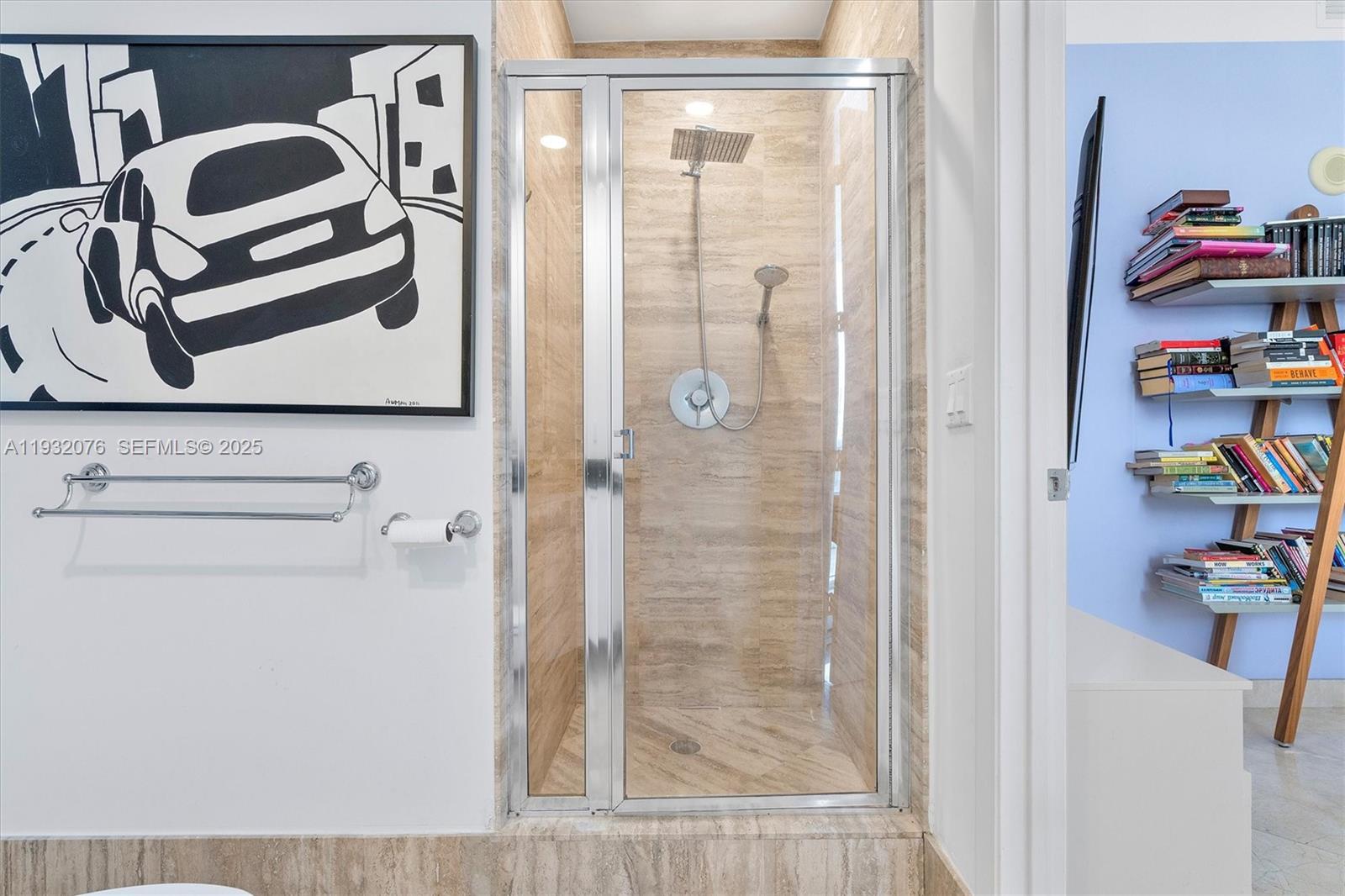 TDR TOWER II CONDO - Residential