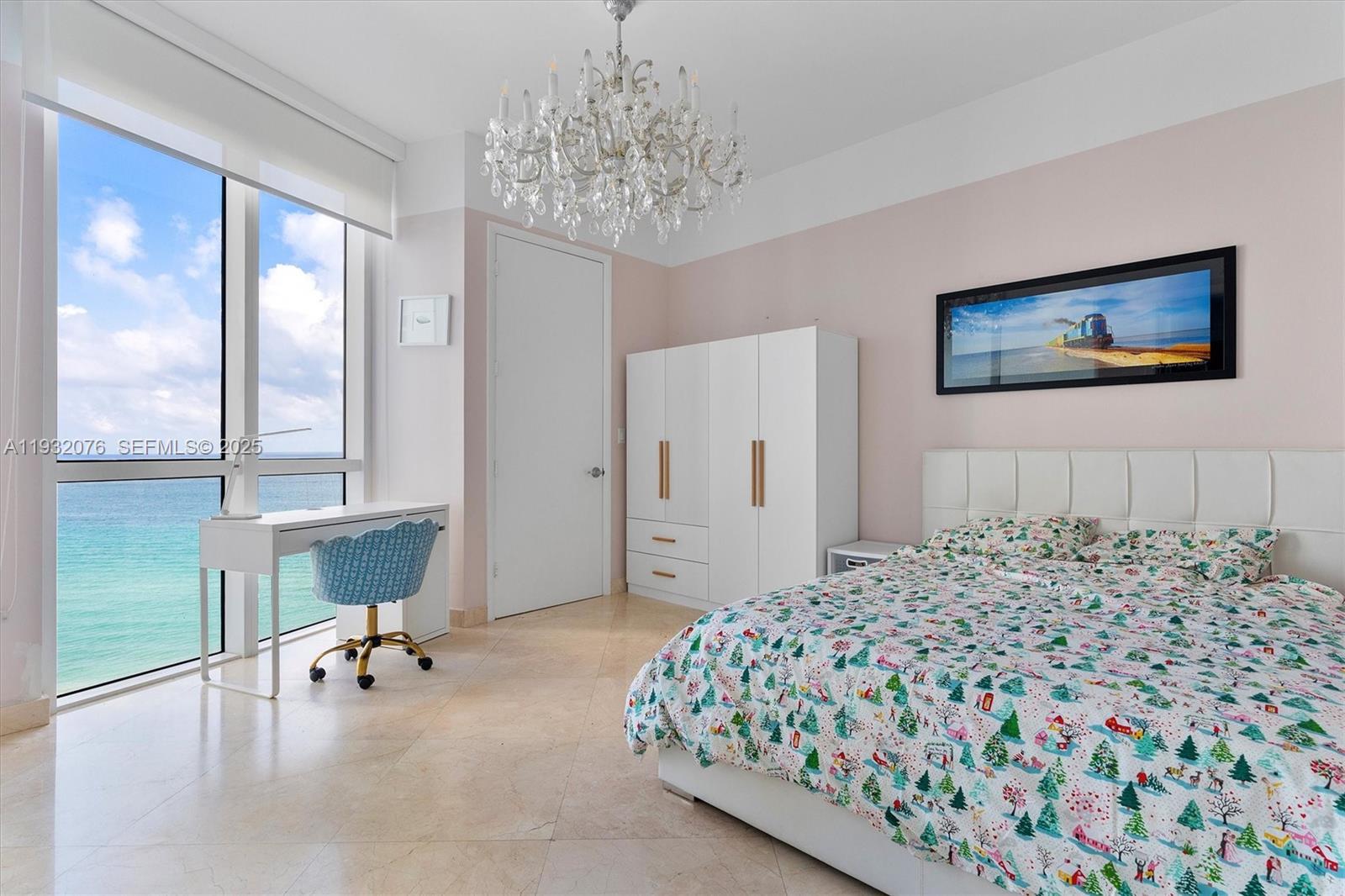 TDR TOWER II CONDO - Residential