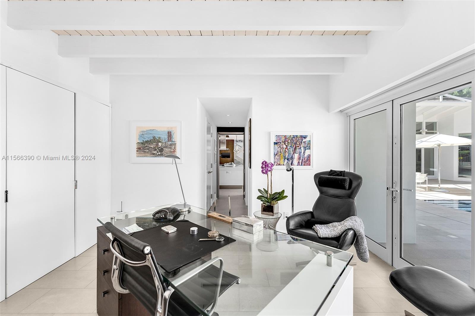 THE MOORINGS - Residential