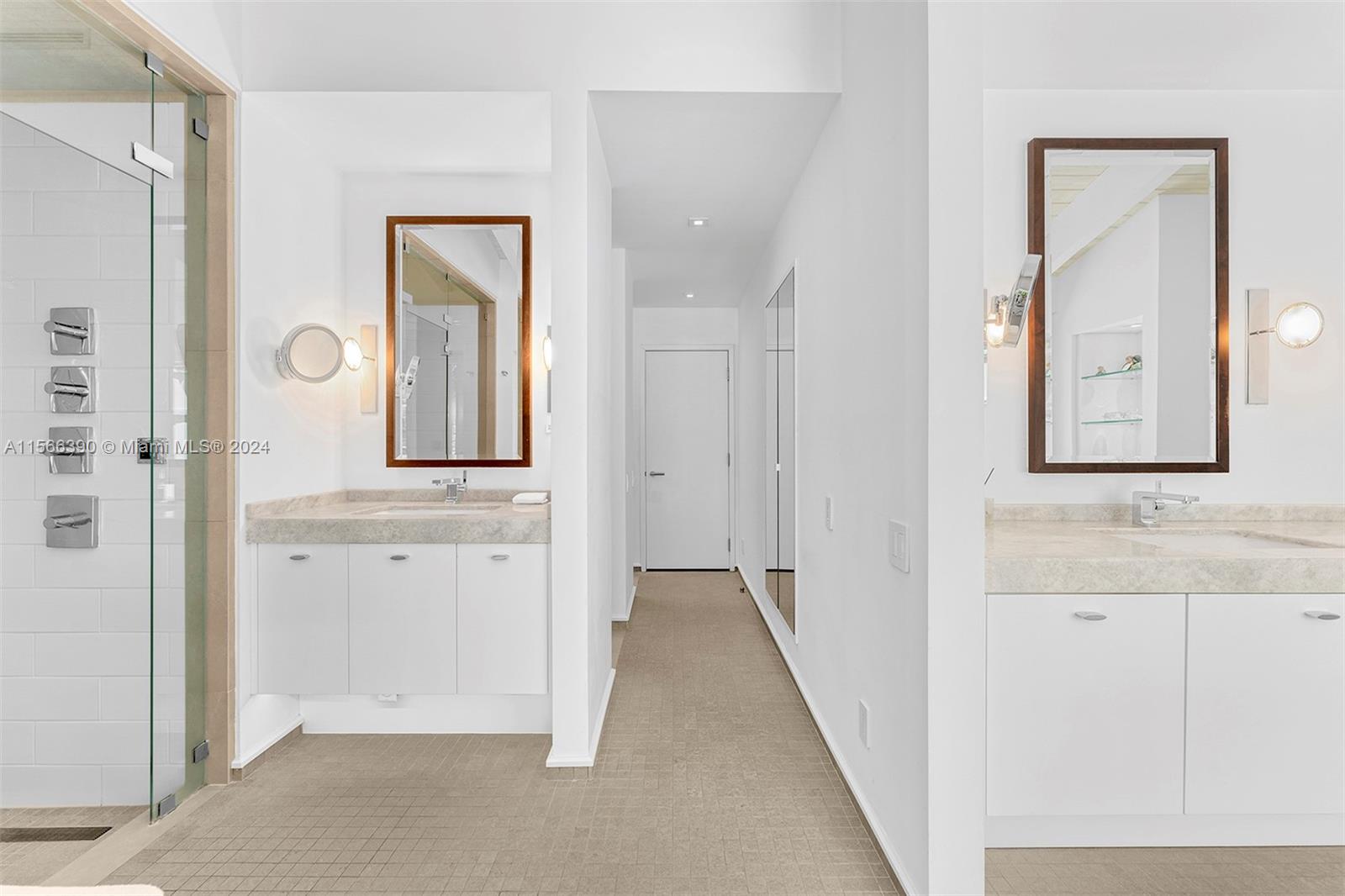 THE MOORINGS - Residential