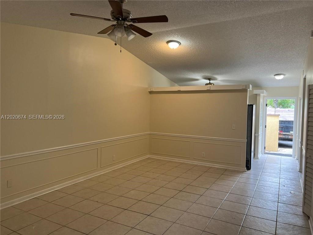 551 NW 46th St 0