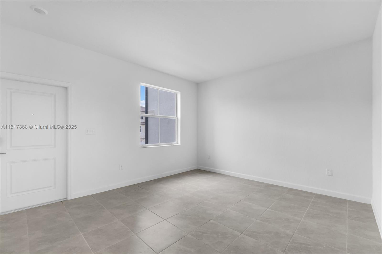2807 SE 26th Ave 2807