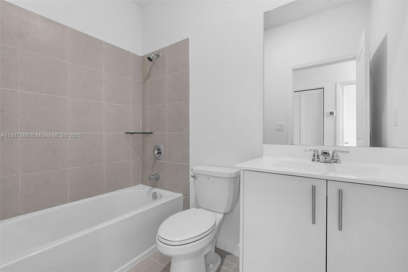ALTAMIRA - Residential Lease