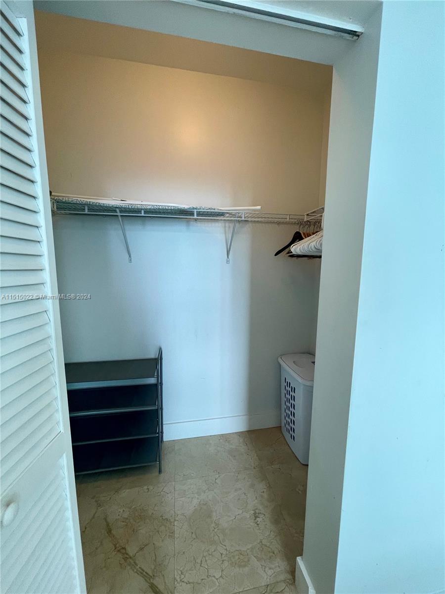 THE PLAZA 851 BRICKELL CO - Residential Lease