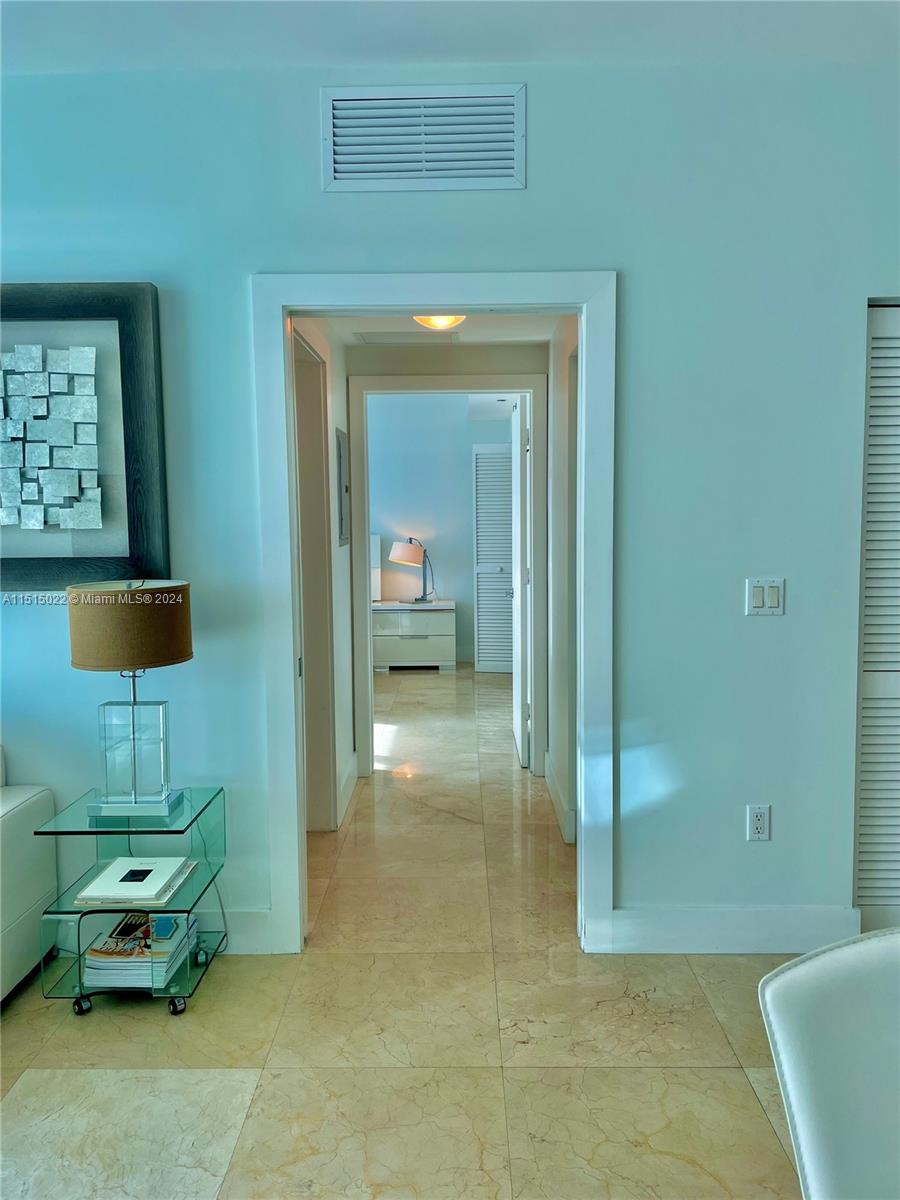 THE PLAZA 851 BRICKELL CO - Residential Lease