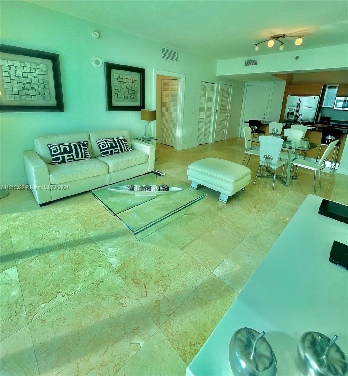 THE PLAZA 851 BRICKELL CO - Residential Lease