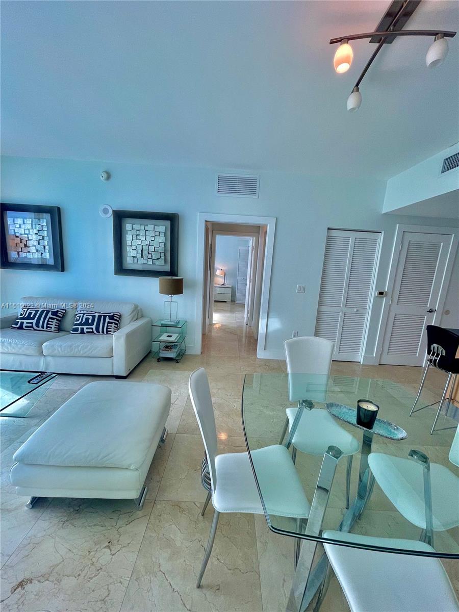 THE PLAZA 851 BRICKELL CO - Residential Lease