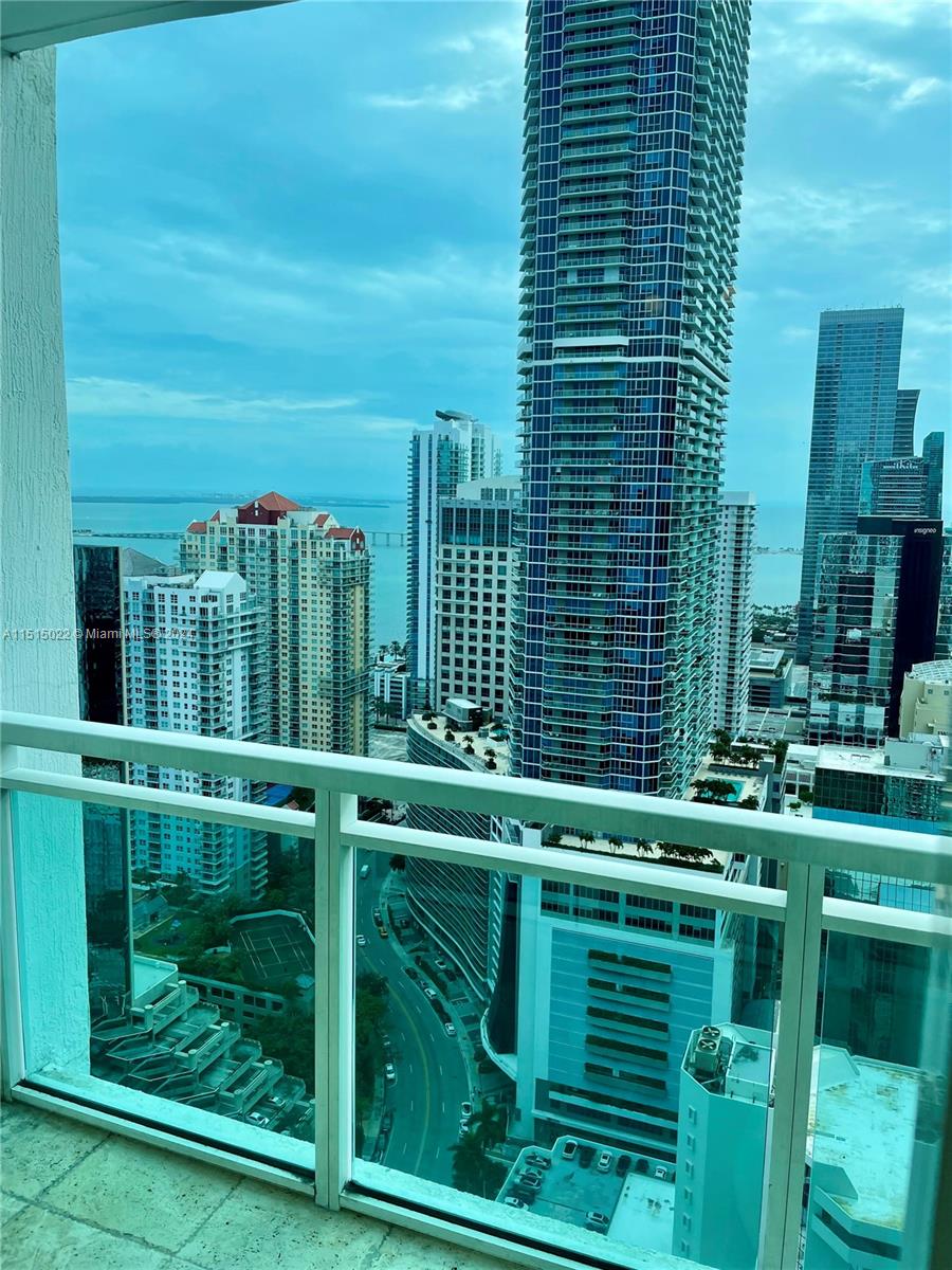 THE PLAZA 851 BRICKELL CO - Residential Lease