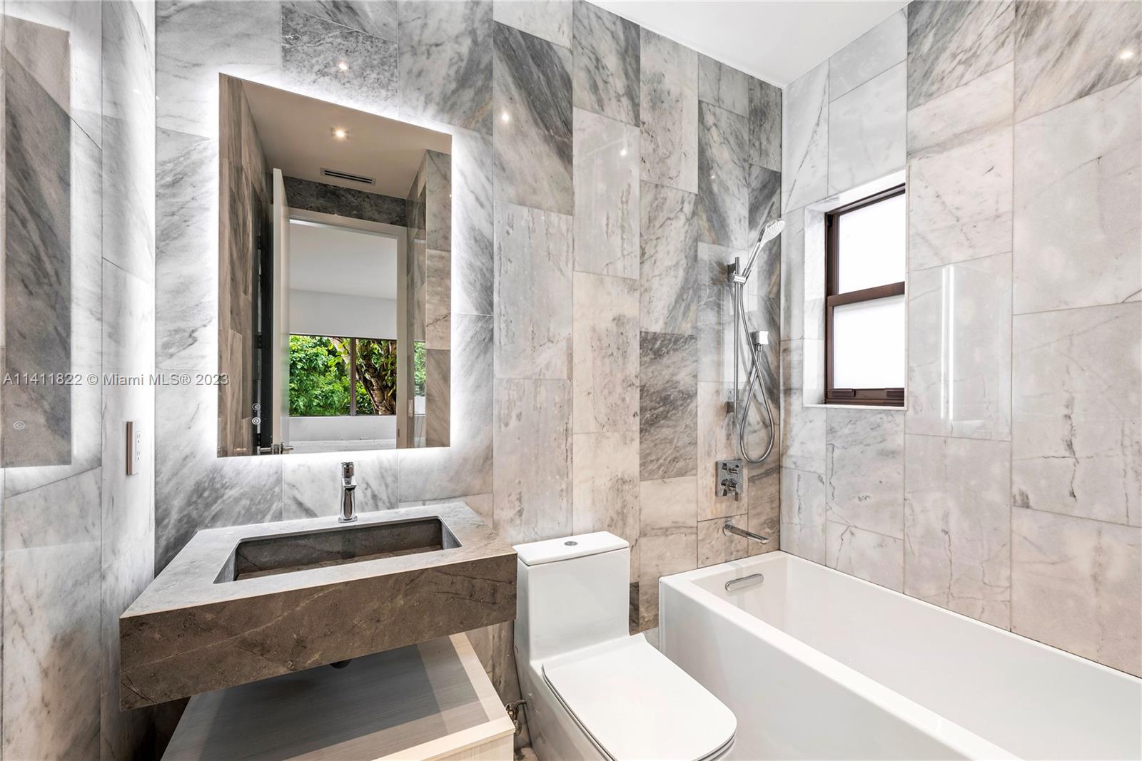 BEACH VIEW ADDN - Residential