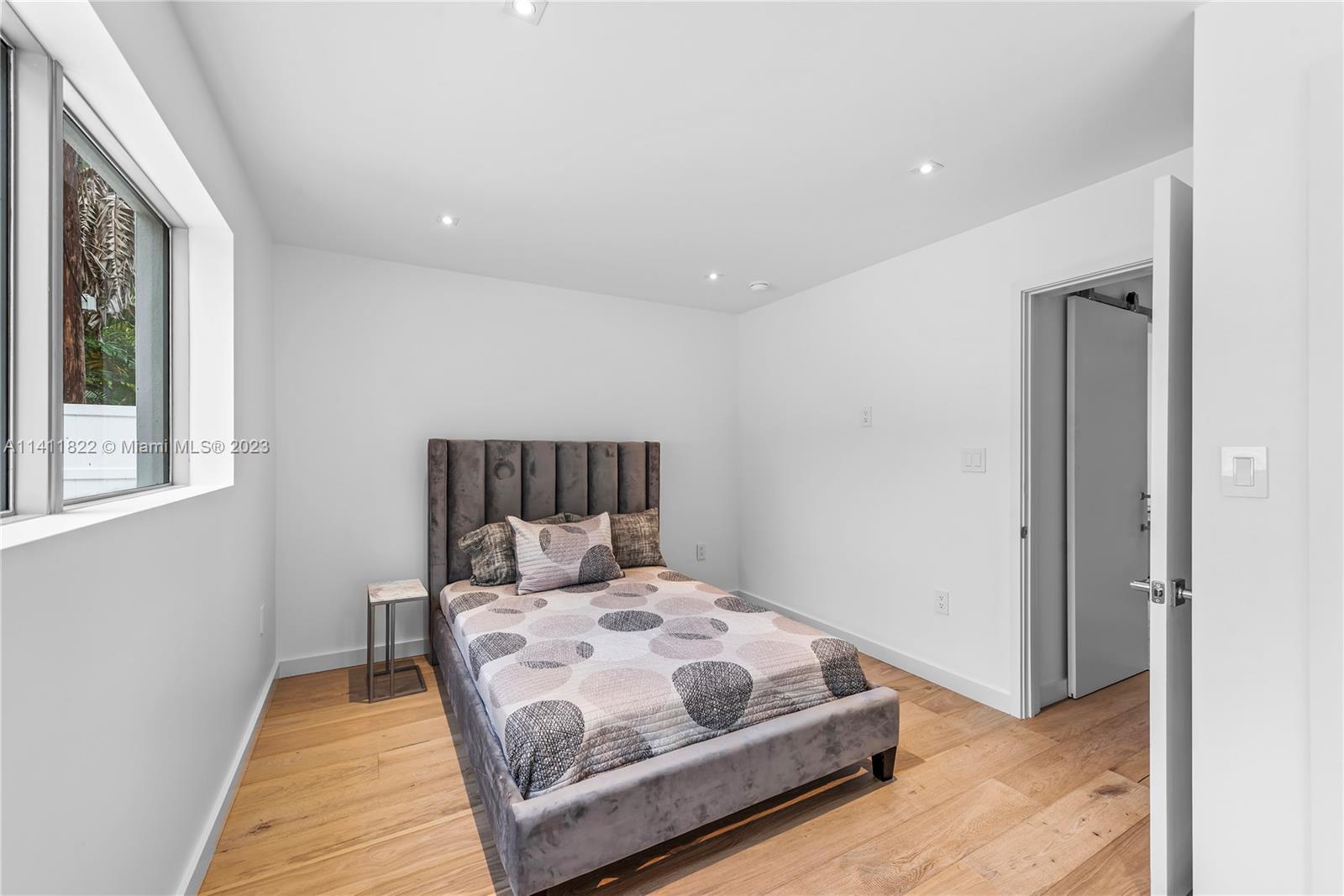 BEACH VIEW ADDN - Residential