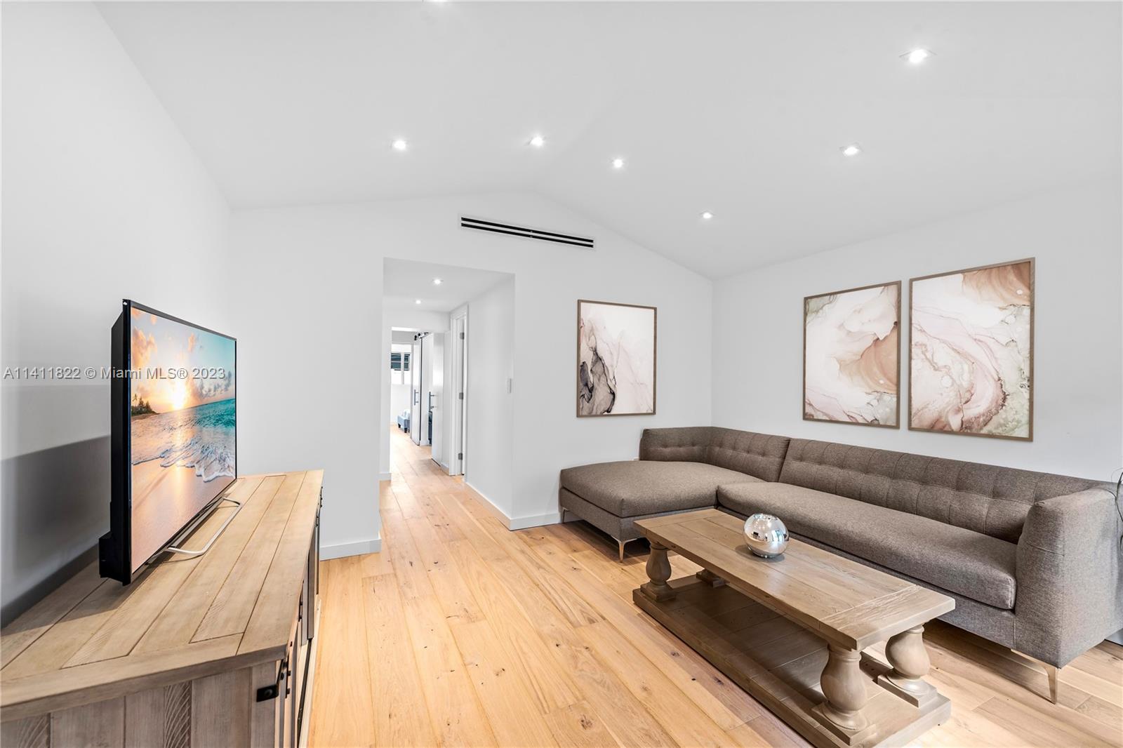 BEACH VIEW ADDN - Residential